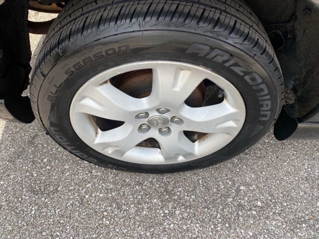 Used 2005 Toyota Matrix AWD image 29