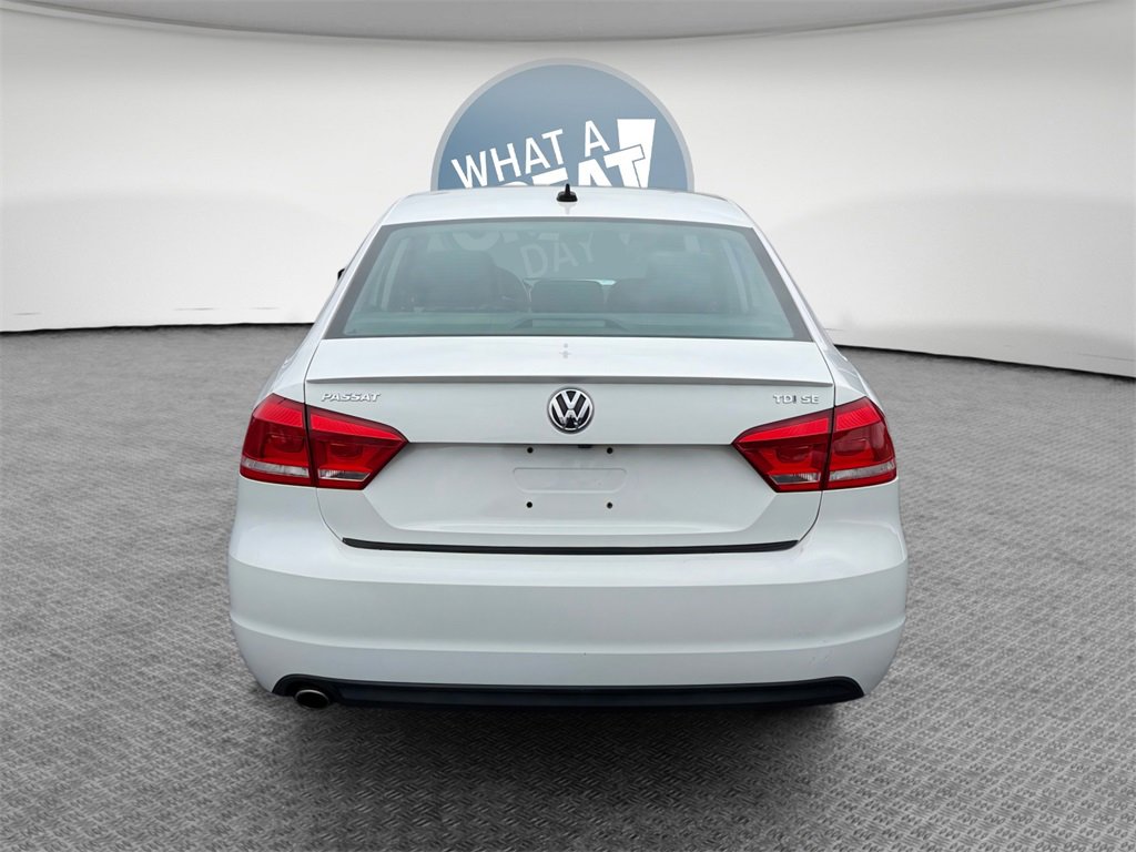 Used 2014 Volkswagen Passat TDI SE image 5