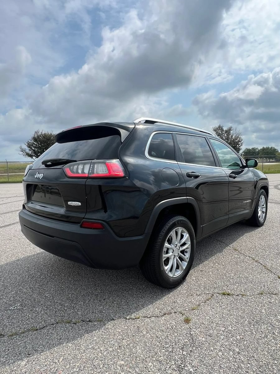 Used 2019 Jeep Cherokee Latitude Plus FWD image 7