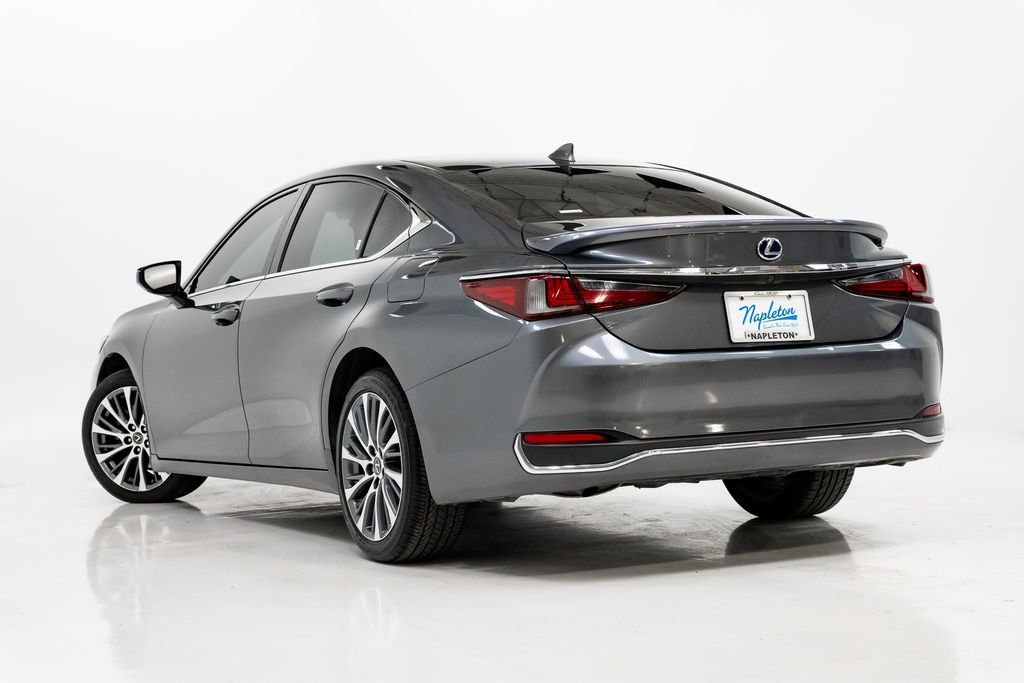 Used 2020 Lexus ES 300h 300h w/ Premium Package image 27
