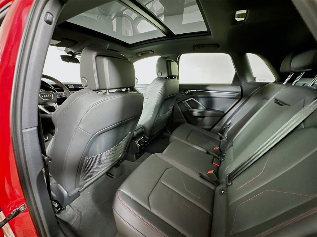 New 2025 Audi Q3 2.0T Premium Plus w/ Premium Plus Package image 4