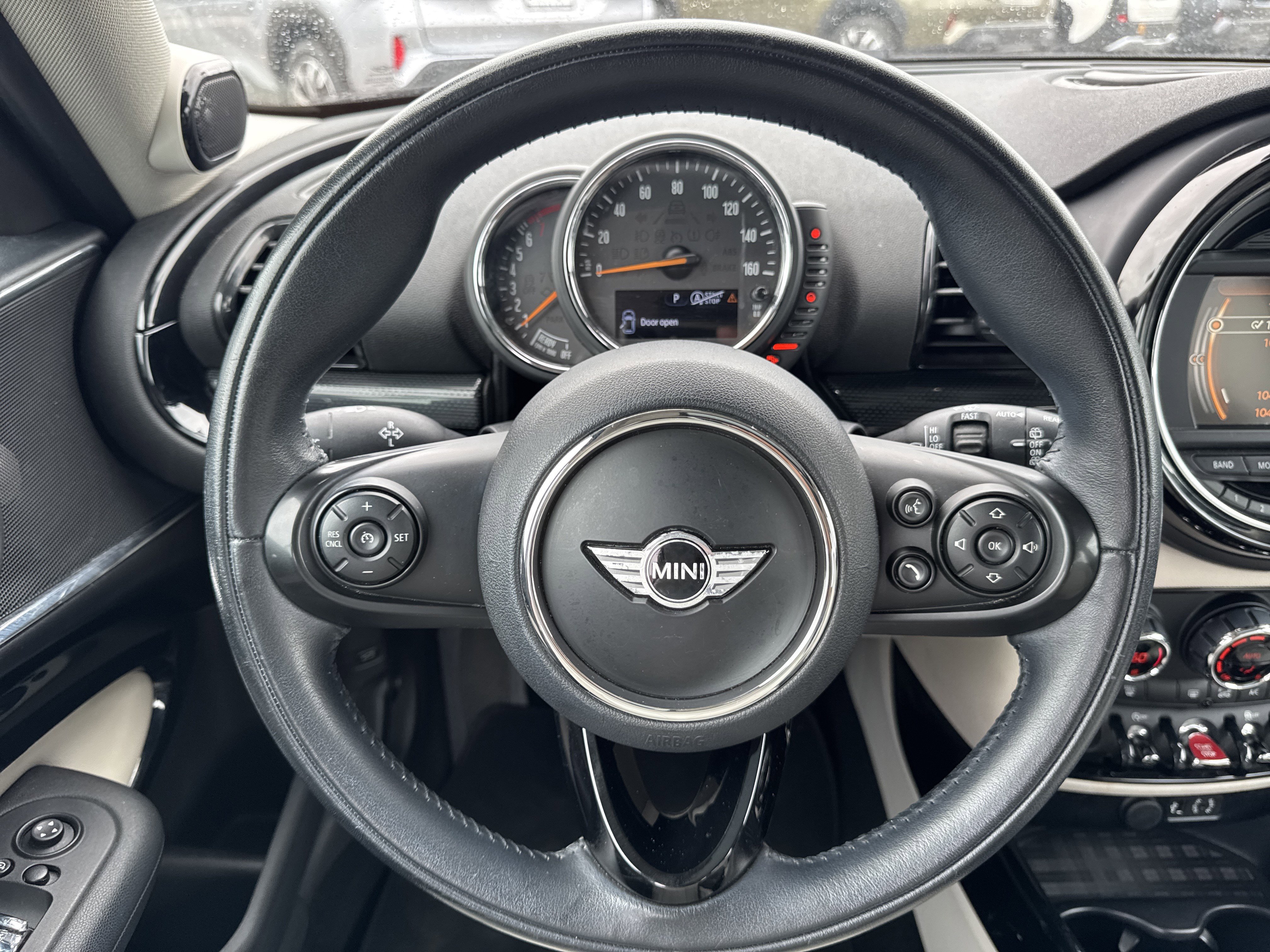 Used 2017 MINI Cooper Clubman FWD image 12