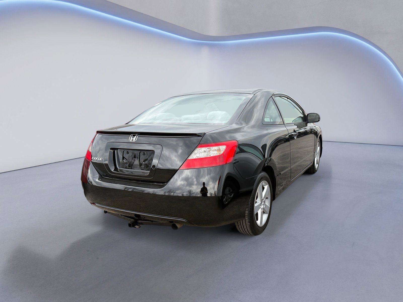 Used 2011 Honda Civic LX image 4