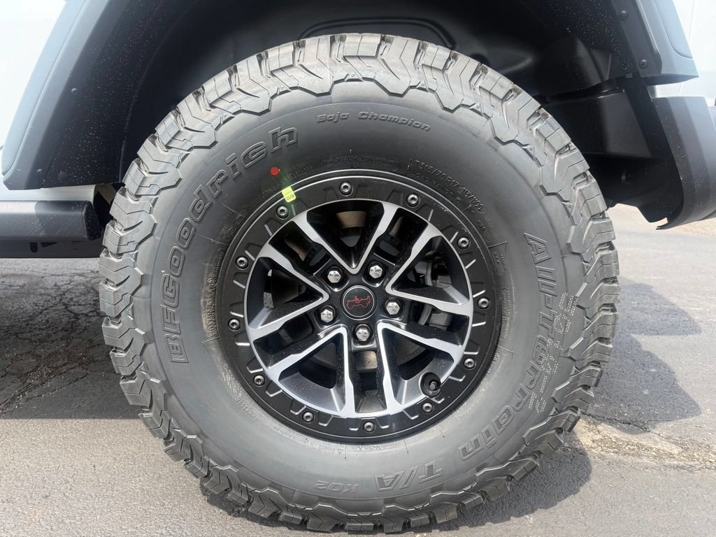 New 2026 Jeep Wrangler Unlimited Rubicon w/ Xtreme 35 Tire Package AWD/4WD image 29