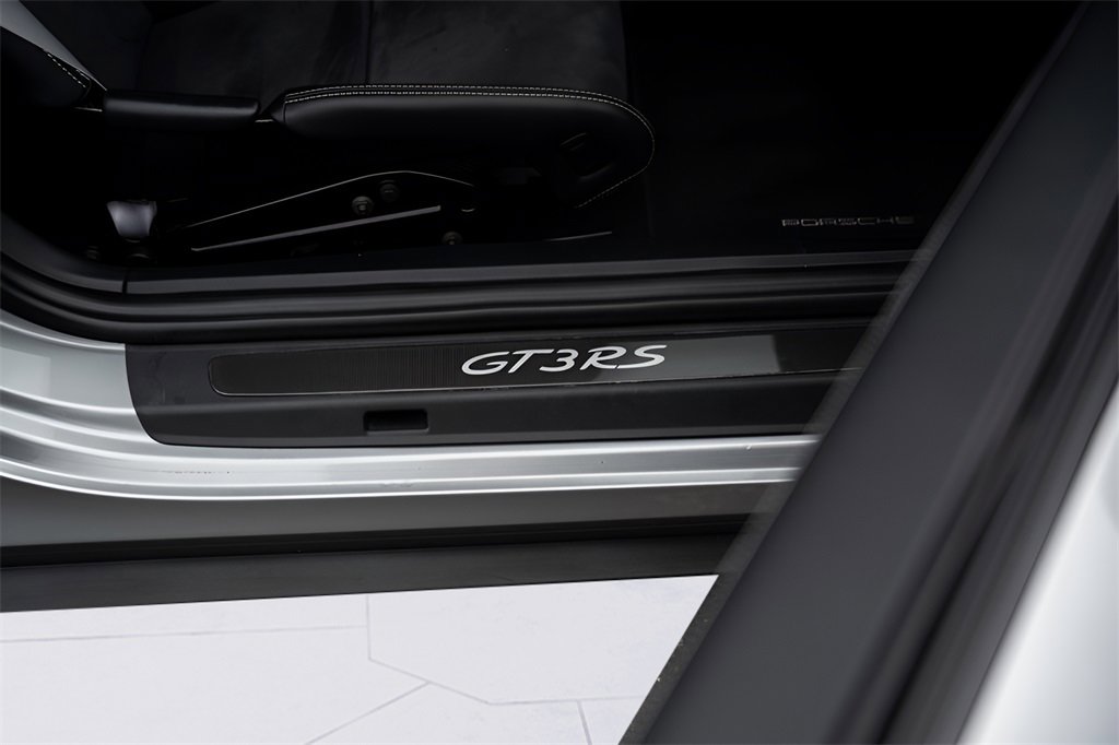 Used 2016 Porsche 911 GT3 RS image 45