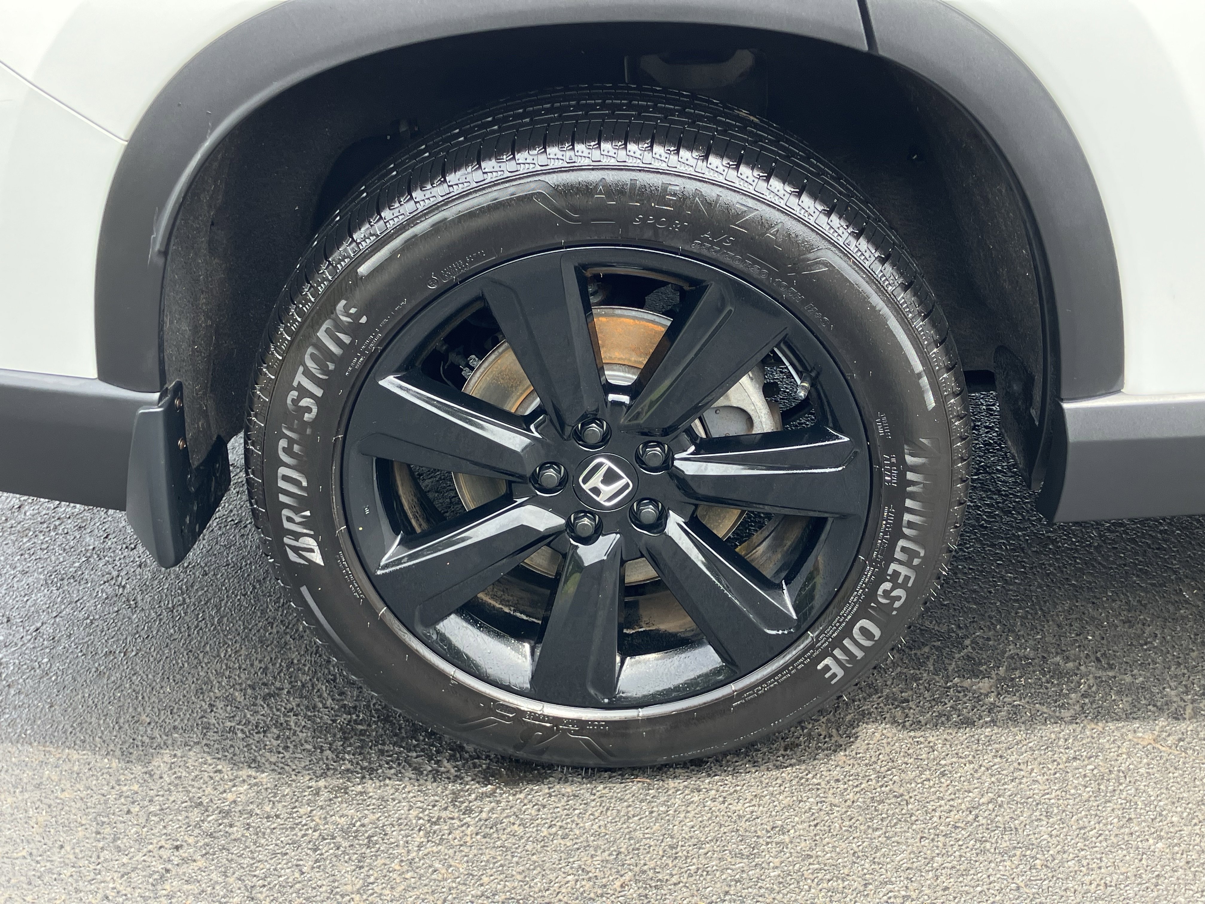 Used 2025 Honda Pilot Black Edition image 13