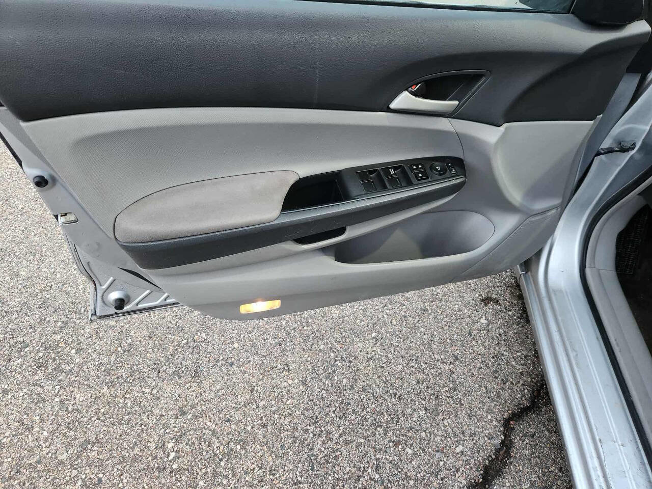 Used 2009 Honda Accord LX image 10