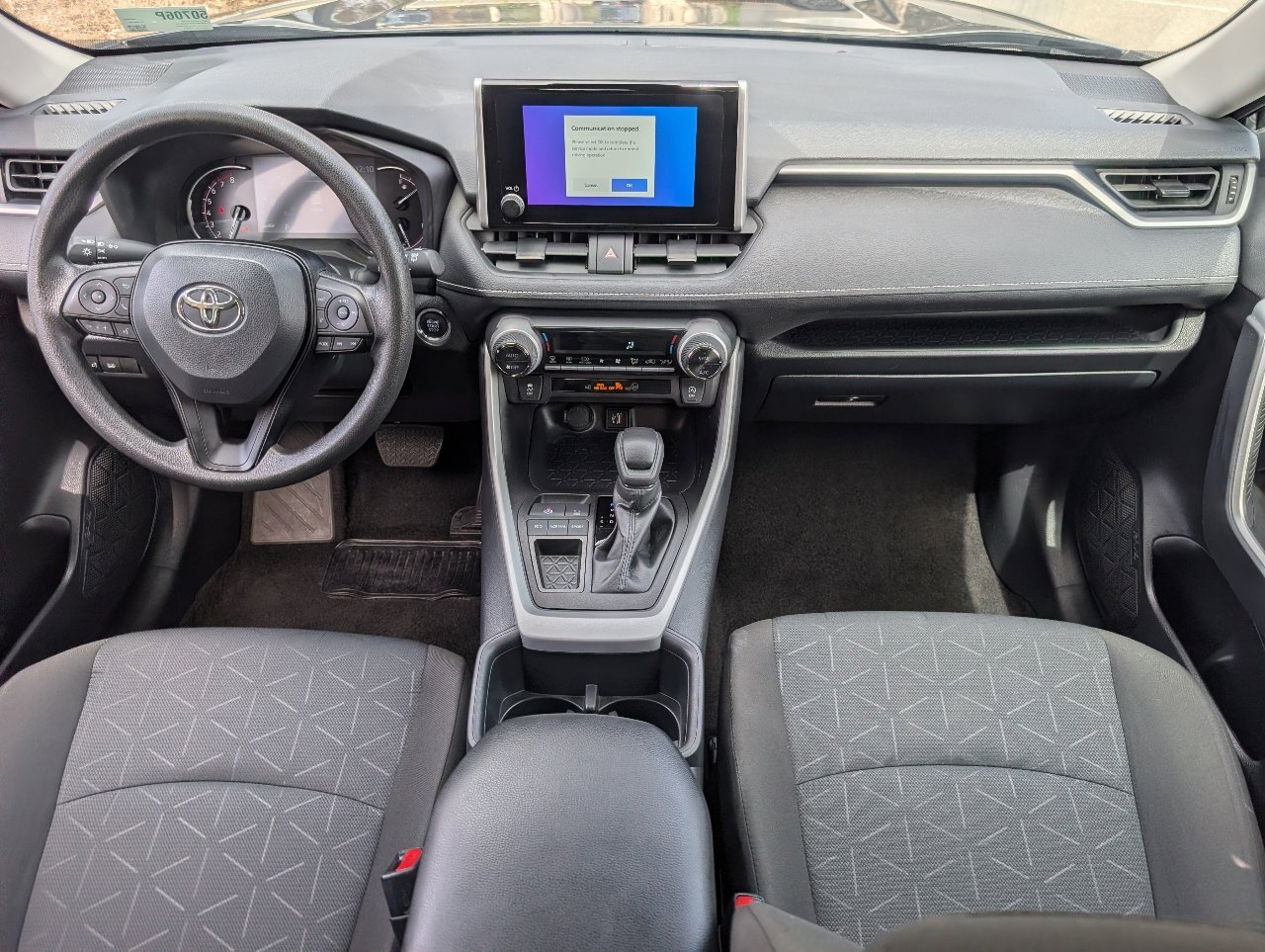 Used 2025 Toyota RAV4 XLE FWD image 4