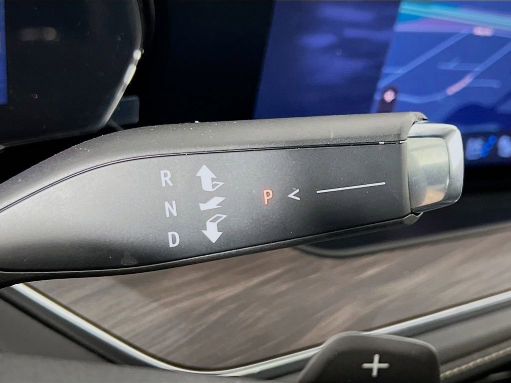 New 2025 Chevrolet Suburban Premier image 17