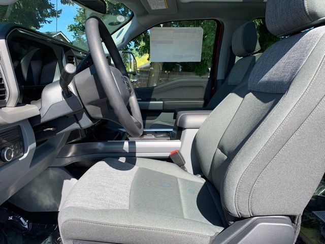 New 2025 Ford F350 XLT w/ Black Appearance Package image 13