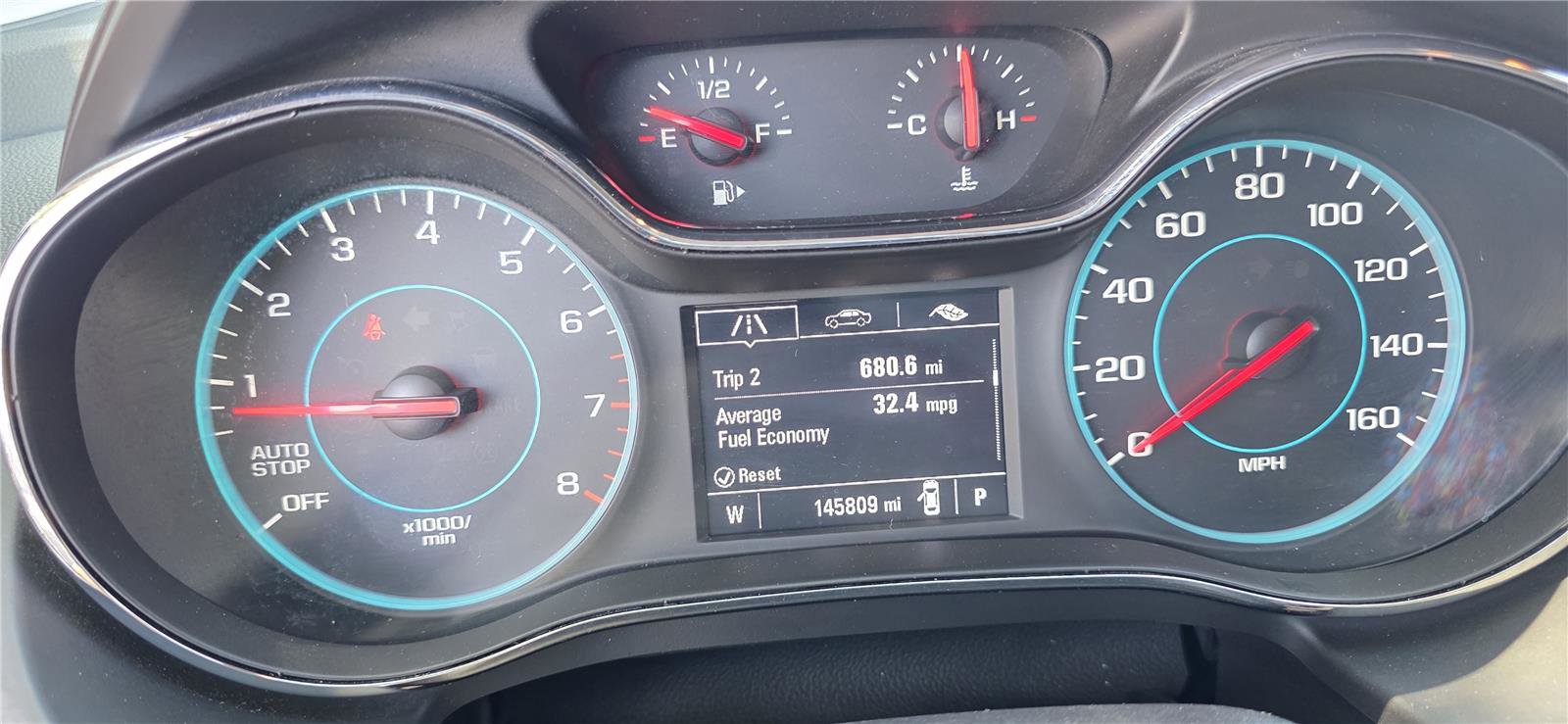 Used 2018 Chevrolet Cruze LS FWD image 16