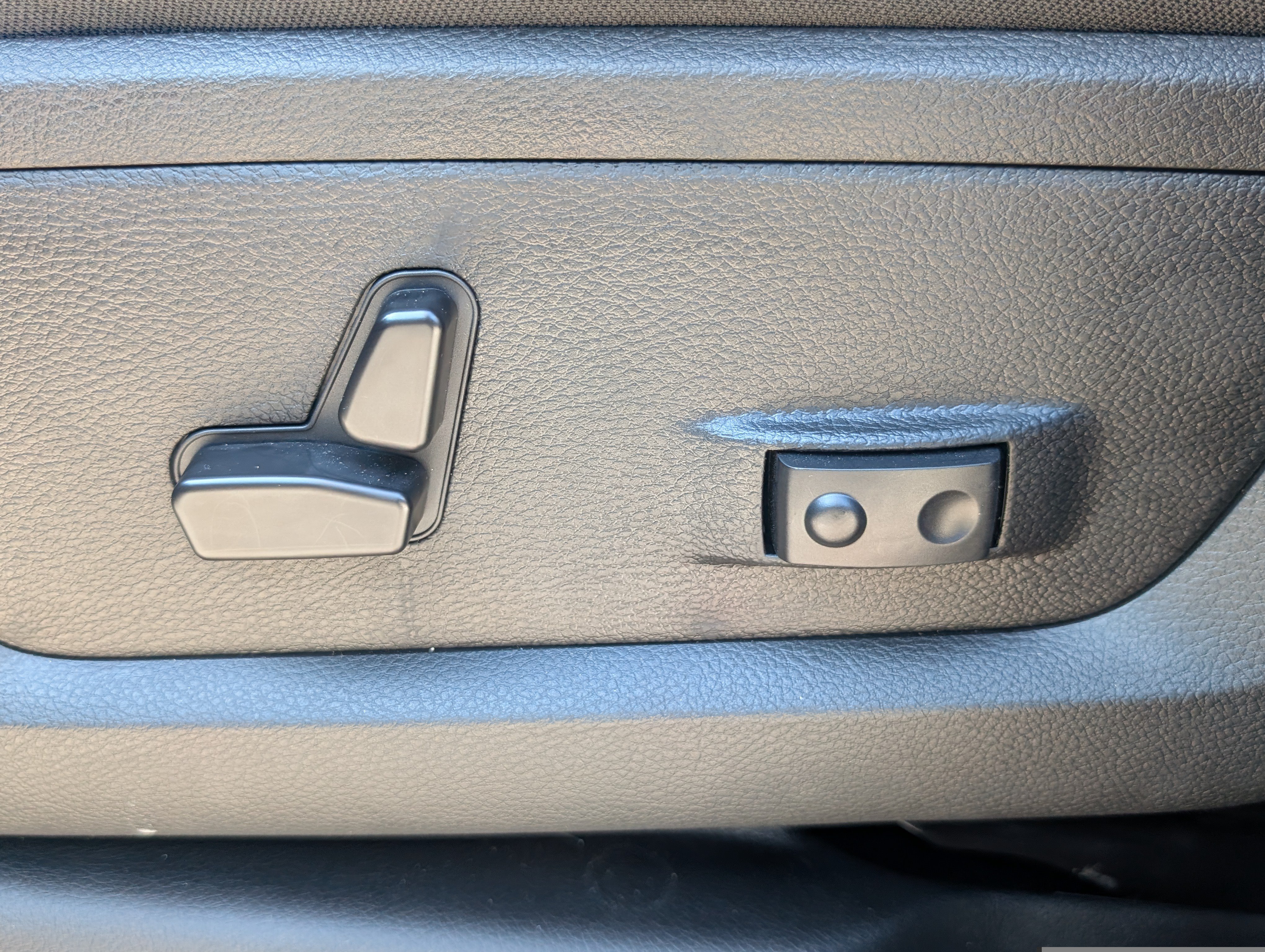 New 2025 RAM 2500 Big Horn AWD/4WD image 18