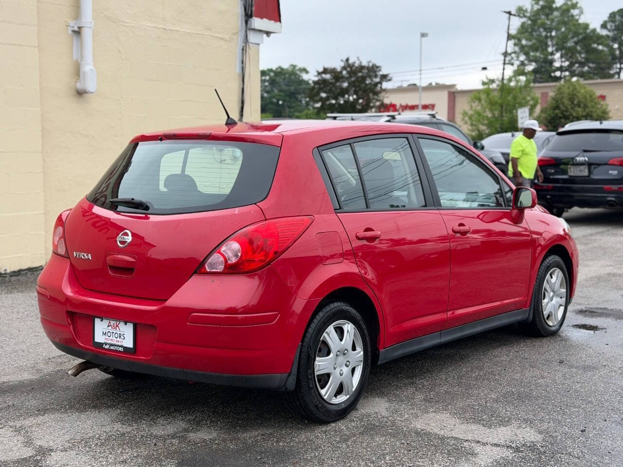 Used 2010 Nissan Versa 1.8 S w/ PWR Plus Pkg FWD image 8