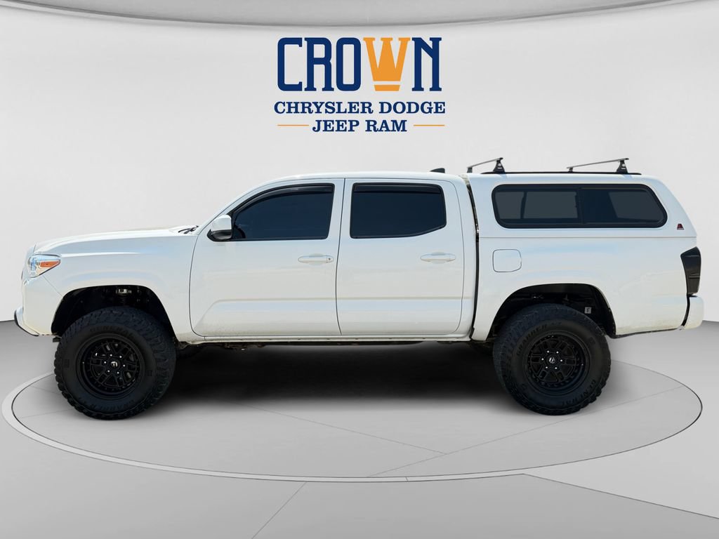 Used 2022 Toyota Tacoma SR AWD/4WD image 6