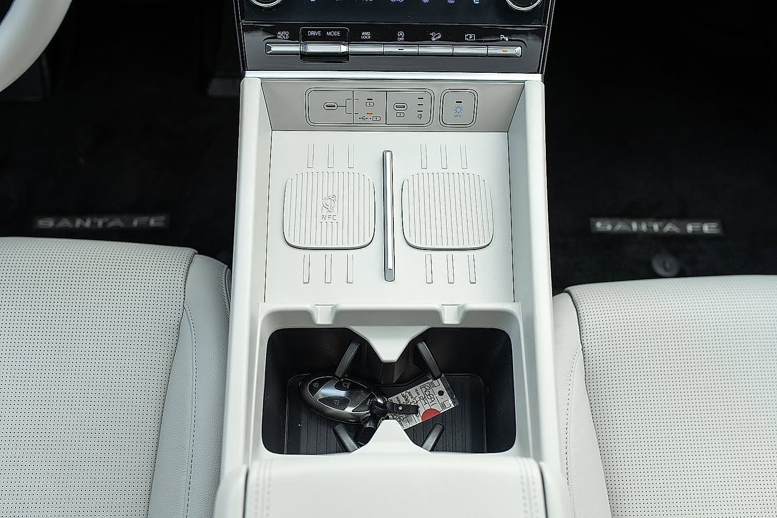 Used 2024 Hyundai Santa Fe Limited image 23