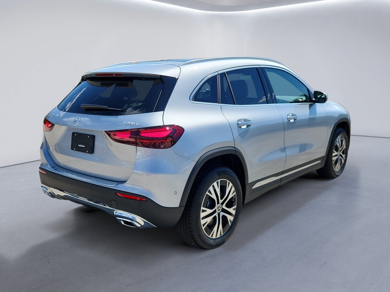 New 2026 Mercedes-Benz GLA 250 4MATIC image 4