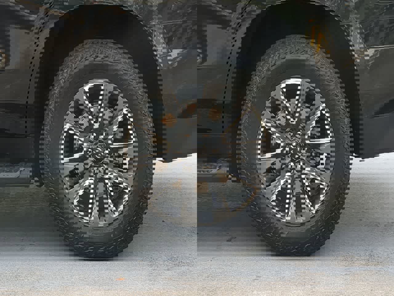 Used 2023 Chevrolet Tahoe Z71 AWD/4WD image 14