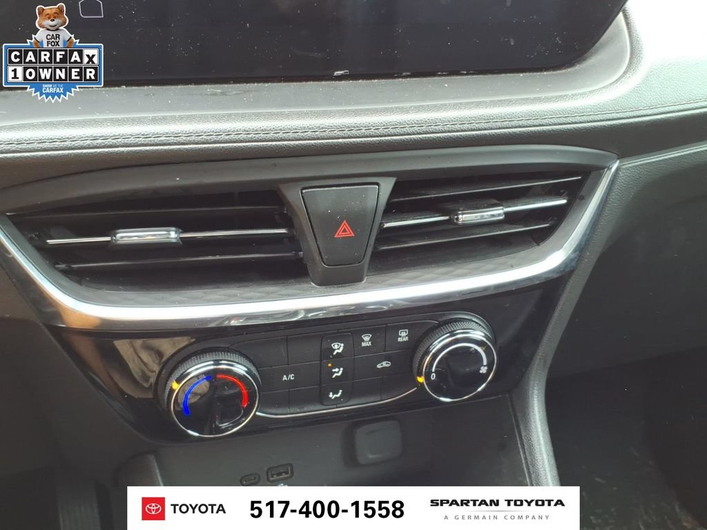 Used 2024 Buick Encore GX Sport Touring FWD image 21