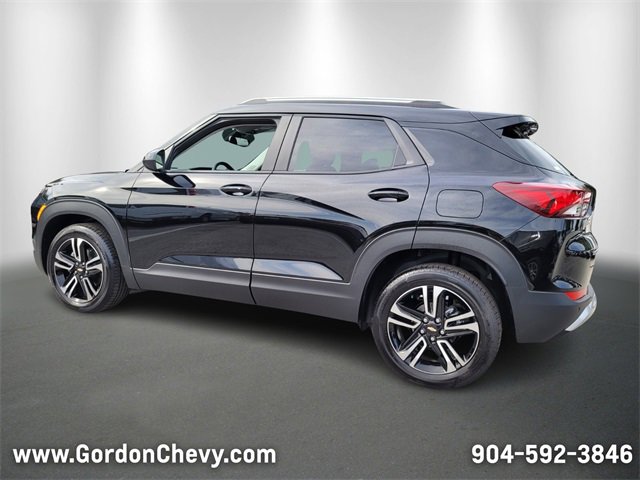 New 2025 Chevrolet TrailBlazer LT w/ Convenience Package image 3