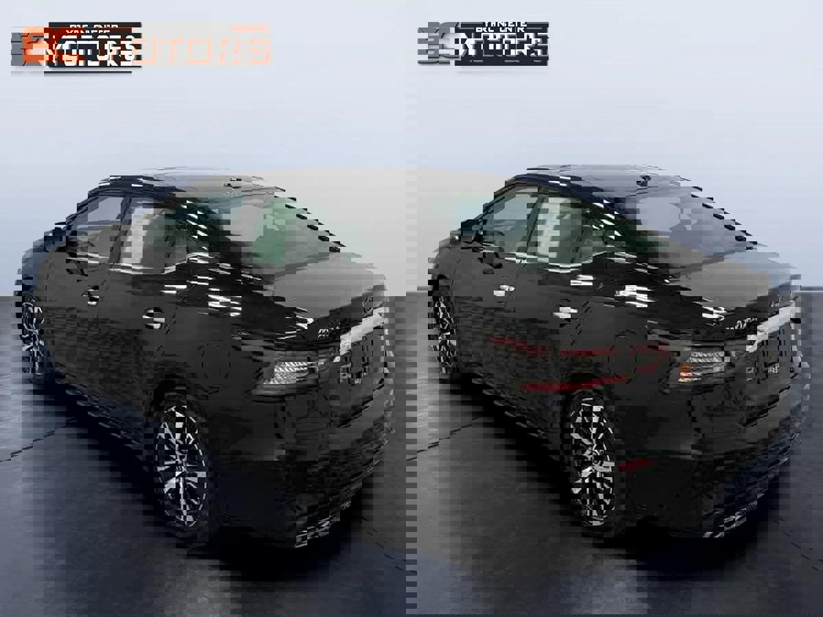 Used 2023 Nissan Maxima SL image 4