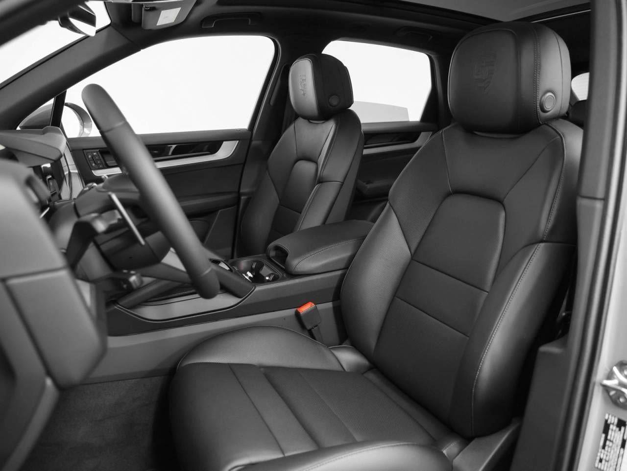 New 2025 Porsche Cayenne E-Hybrid image 80