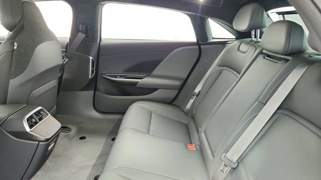 Used 2024 Lucid Air Touring image 28