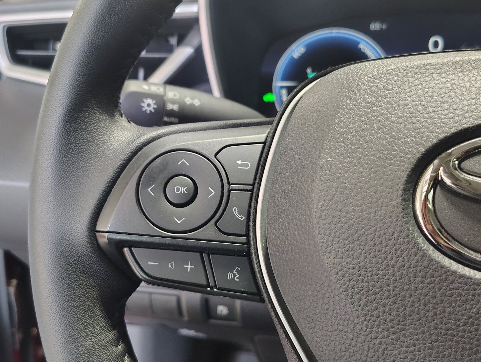 Used 2026 Toyota Corolla XLE FWD image 15