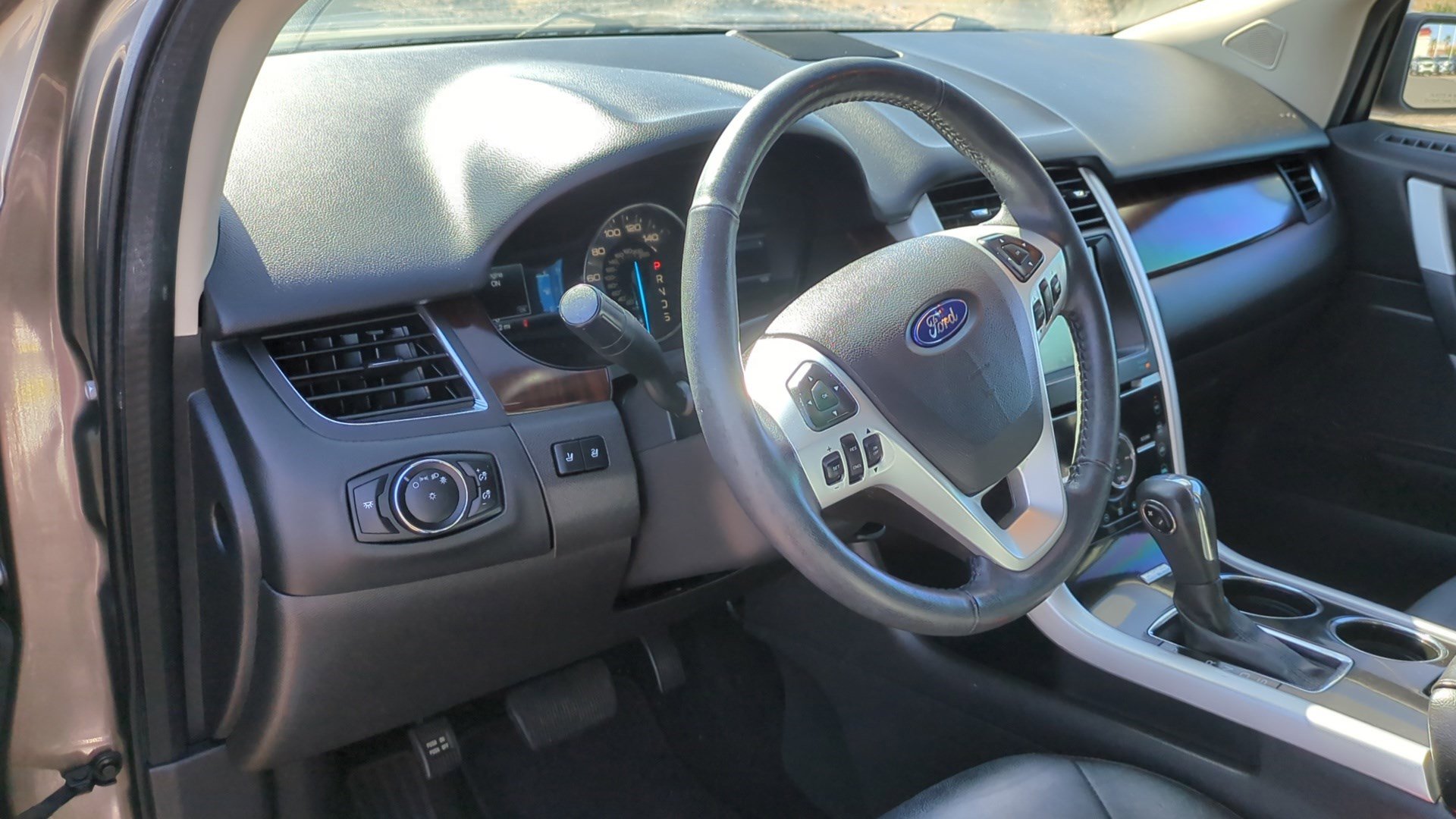Used 2014 Ford Edge Limited AWD/4WD image 13