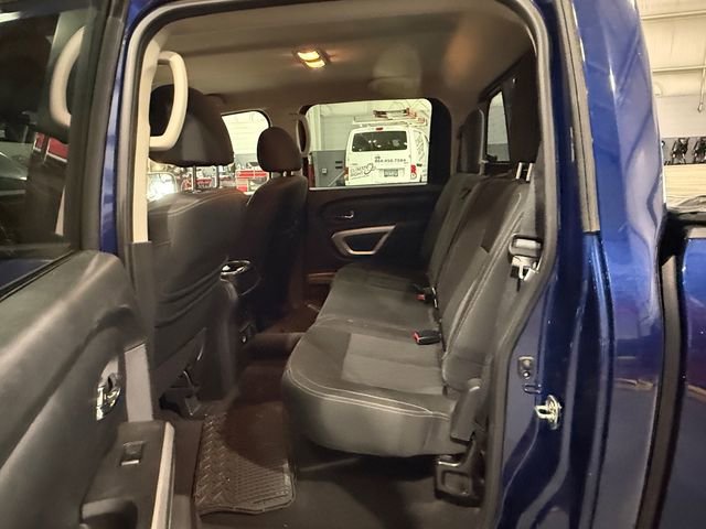 Certified 2019 Nissan Titan SV w/ SV Convenience Package image 10