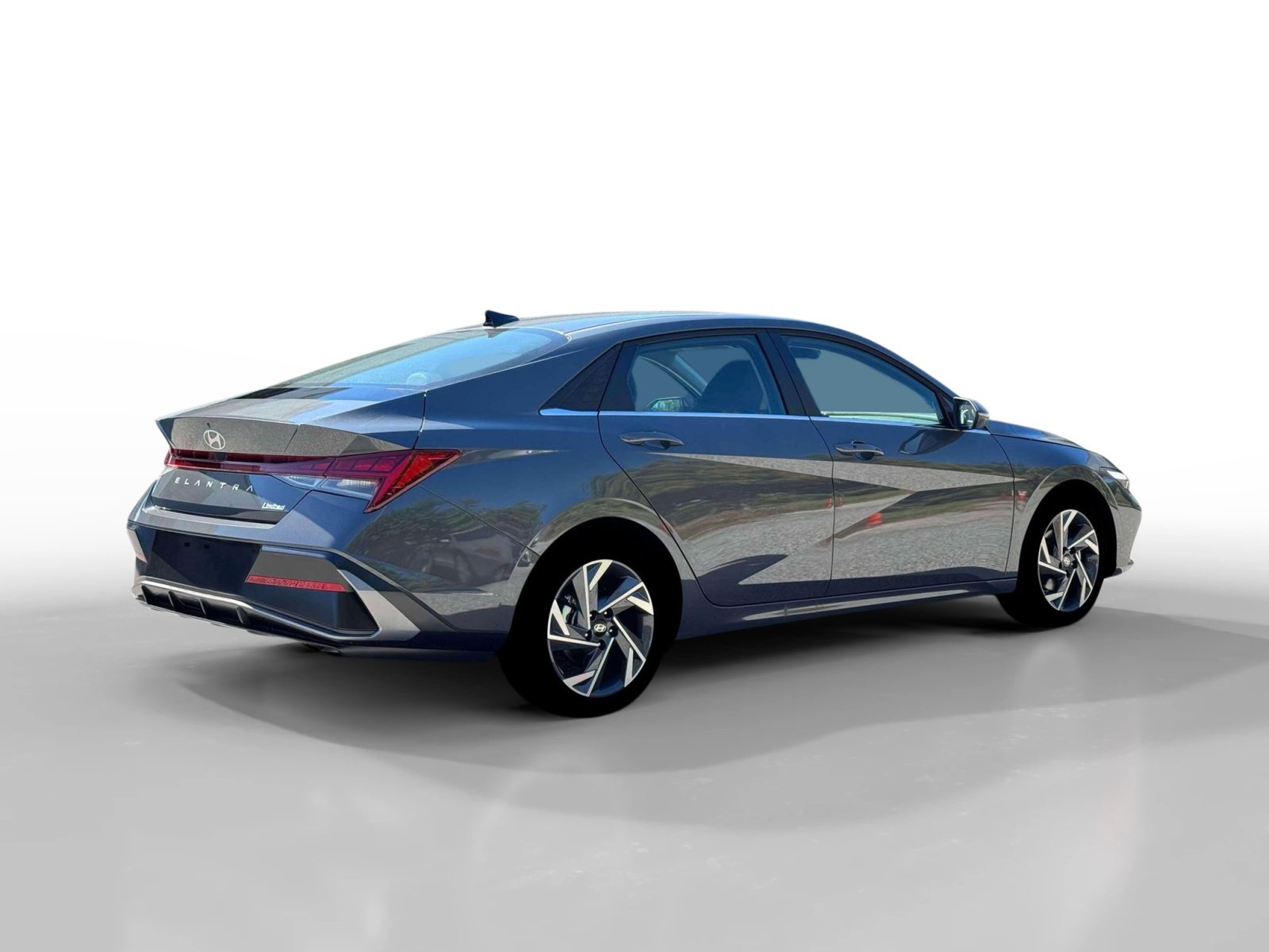 New 2026 Hyundai Elantra Limited FWD image 7