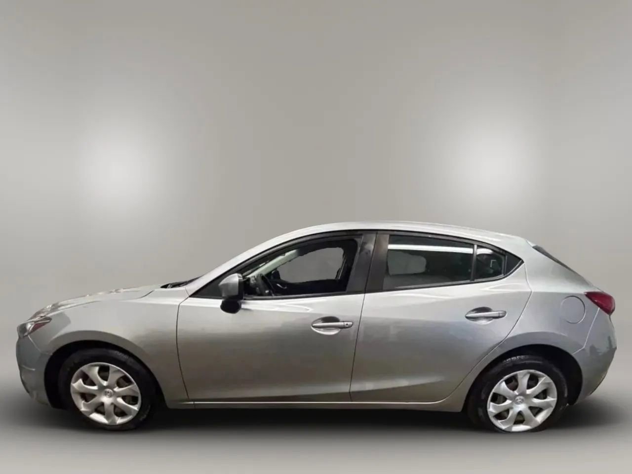Used 2015 MAZDA MAZDA3 i Sport image 2