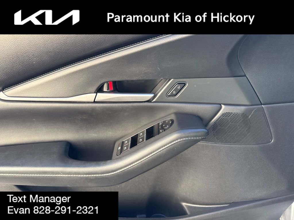 Used 2021 MAZDA CX-30 FWD 2.5 S w/ Select Package image 18