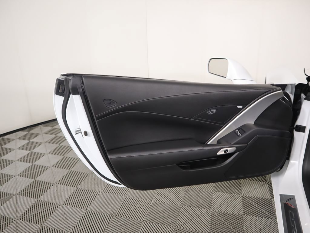 Used 2019 Chevrolet Corvette Stingray Convertible image 29