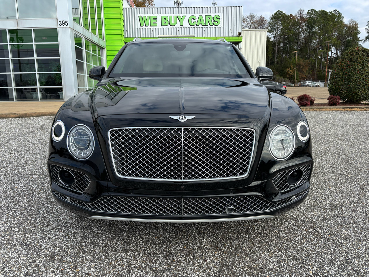 Used 2018 Bentley Bentayga Mulliner image 9