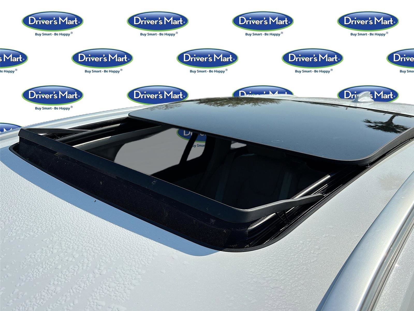 Used 2025 Volvo V60 B5 Cross Country Plus image 22