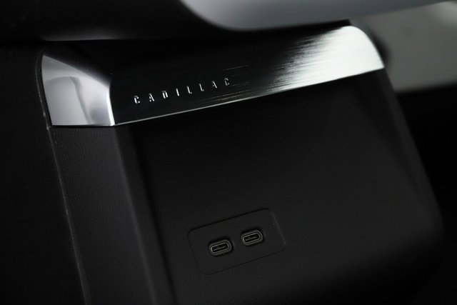 Used 2024 Cadillac Lyriq Luxury image 14