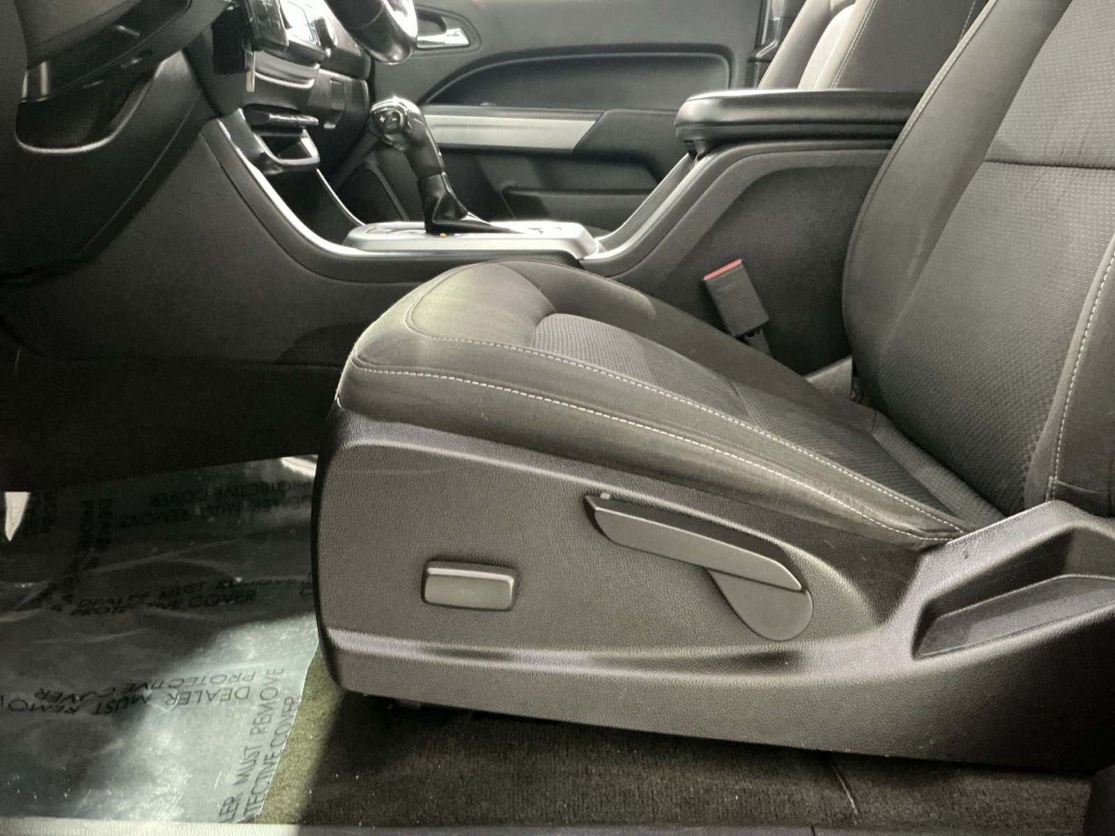 Used 2017 Chevrolet Colorado LT w/ LT Convenience Package image 22