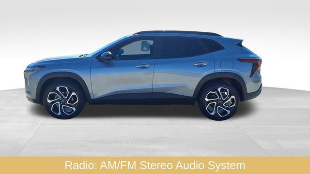 Used 2025 Chevrolet Trax RS w/ Sunroof Package image 4