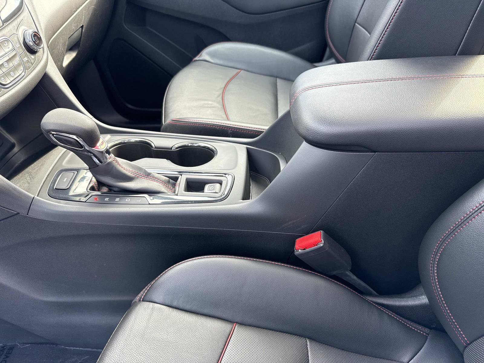 Used 2023 Chevrolet Equinox RS w/ RS Leather Package image 15