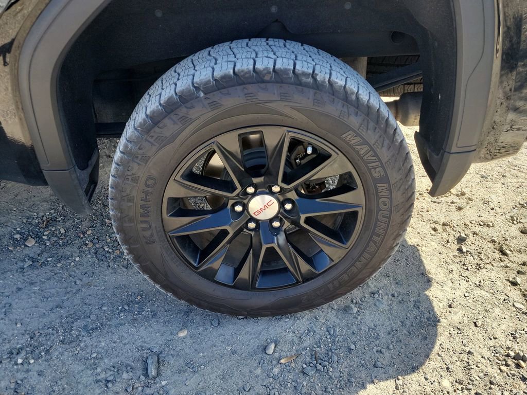 Used 2022 GMC Sierra 1500 AT4 w/ AT4 Premium Package image 5