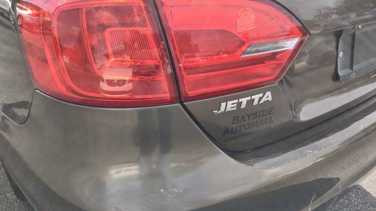 Used 2012 Volkswagen Jetta SE FWD image 34