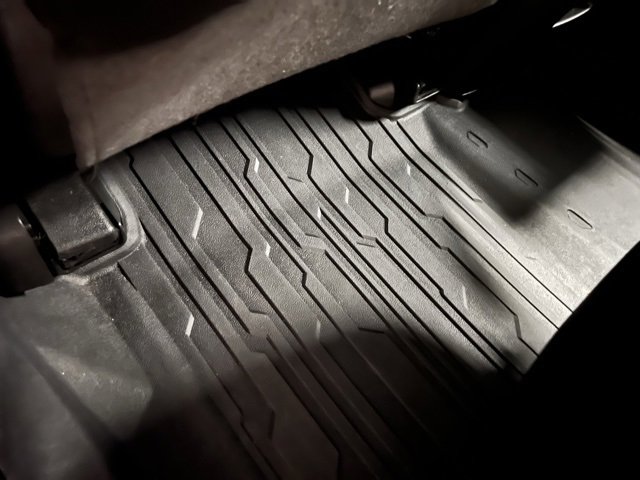 Used 2020 GMC Acadia AT4 w/ LPO, Floor Liner Package image 19