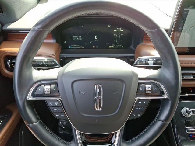 Used 2022 Lincoln Nautilus Reserve w/ Luxury Package image 16