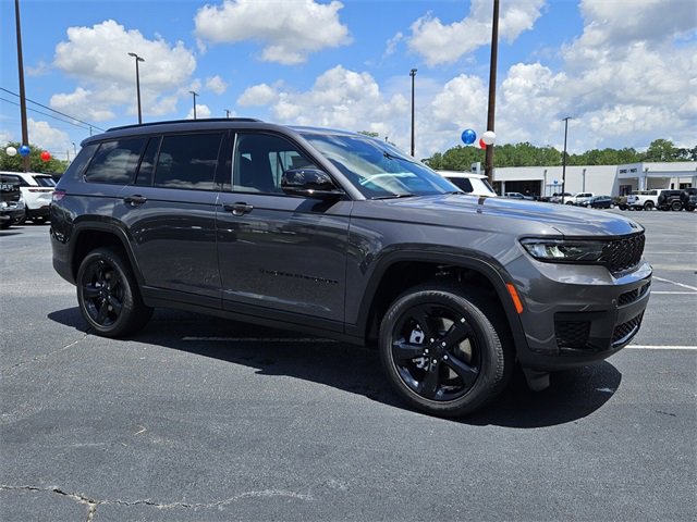 New 2025 Jeep Grand Cherokee L Altitude