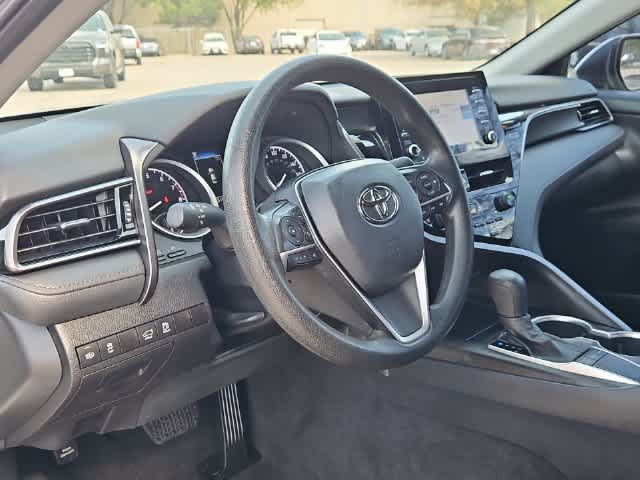 Used 2023 Toyota Camry LE FWD image 10