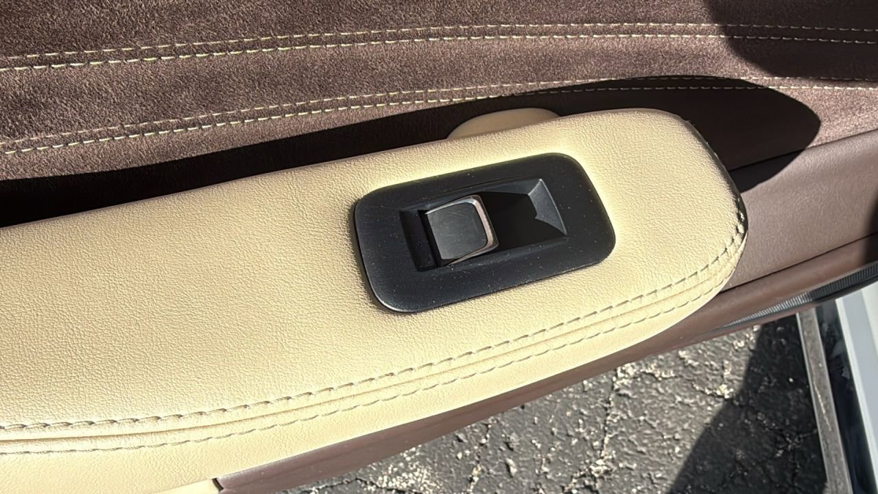 Used 2019 Lexus LS 500 AWD w/ Accessory Package (Z2) image 36