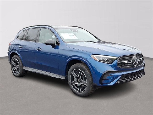 Used 2026 Mercedes-Benz GLC 300 4MATIC image 3