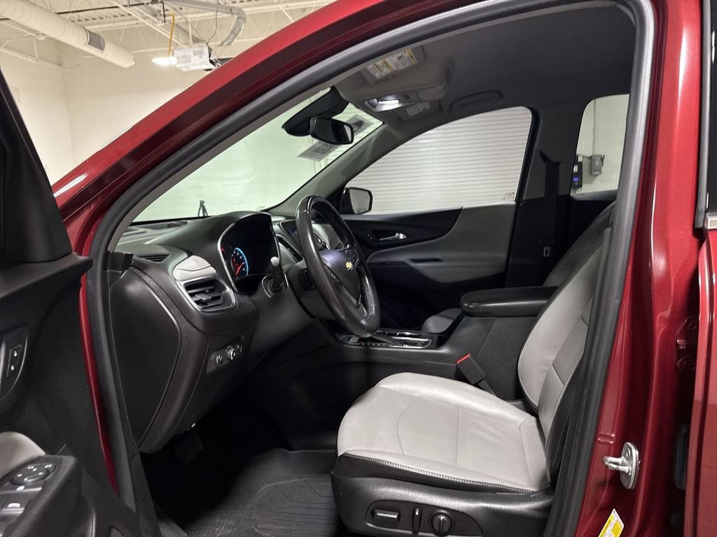 Used 2020 Chevrolet Equinox Premier AWD/4WD image 19
