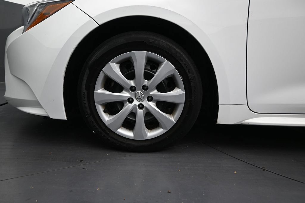 Used 2023 Toyota Corolla LE FWD image 10