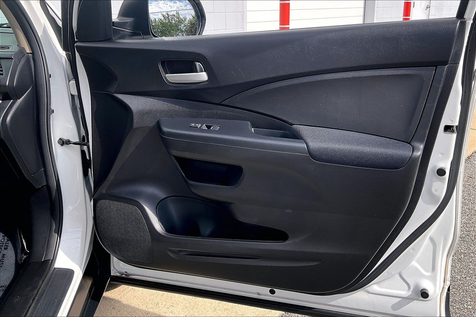 Used 2016 Honda CR-V LX image 28
